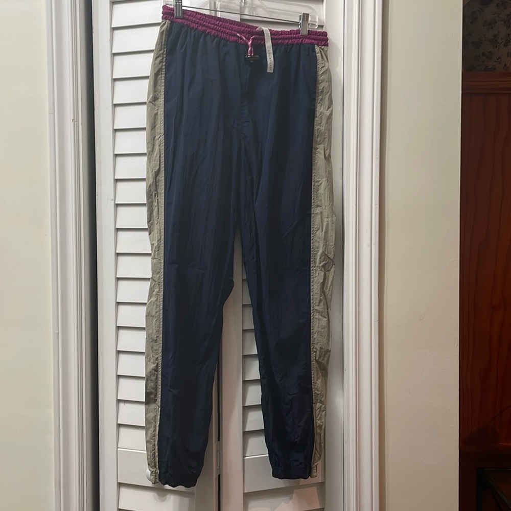 Lululemon nylon athletic joggers. Navy, tan and pink.